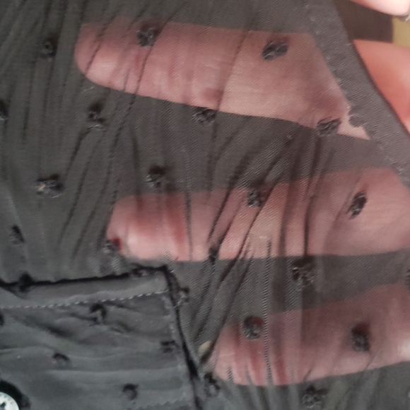 🌼Express sheer polka dot top - Picture 4 of 8